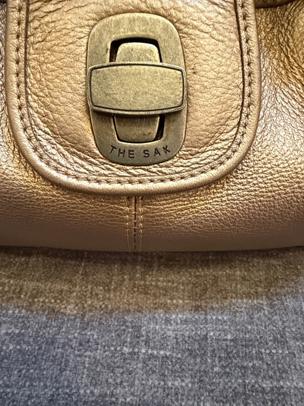 The Sak Metallic Gold Leather Shoulder Bag GUC - Picture 4 of 8